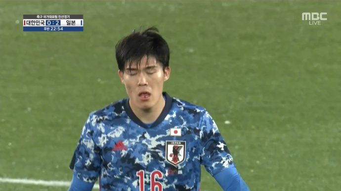 サッカー 冨安健洋 歯半分折れた 韓国人選手の裏拳炸裂で流血 めしうま速報