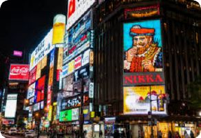 【札幌】 すすきのでスペイン人観光客(36)が日本人の顔面をボコボコに殴り、足で踏みつける→ 現行犯逮捕