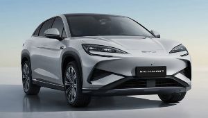 【快挙】 中国BYD、日本で爆売れ！日本新車市場シェア0.1％を突破！ 日本進出の2023年から累計5,305台の快進撃、日本車メーカーが震撼へ！